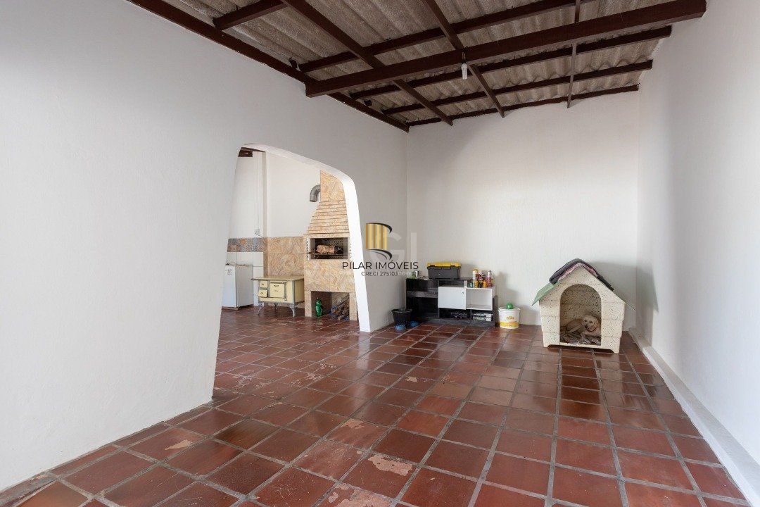 Casa para Venda - 110m², 2 dormitórios, sendo 1 suíte, 3 vagas - Espirito Santo