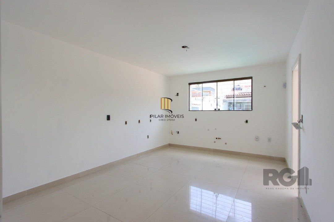 Casa com 4 quartos, com 347,57 m 2 privativos
