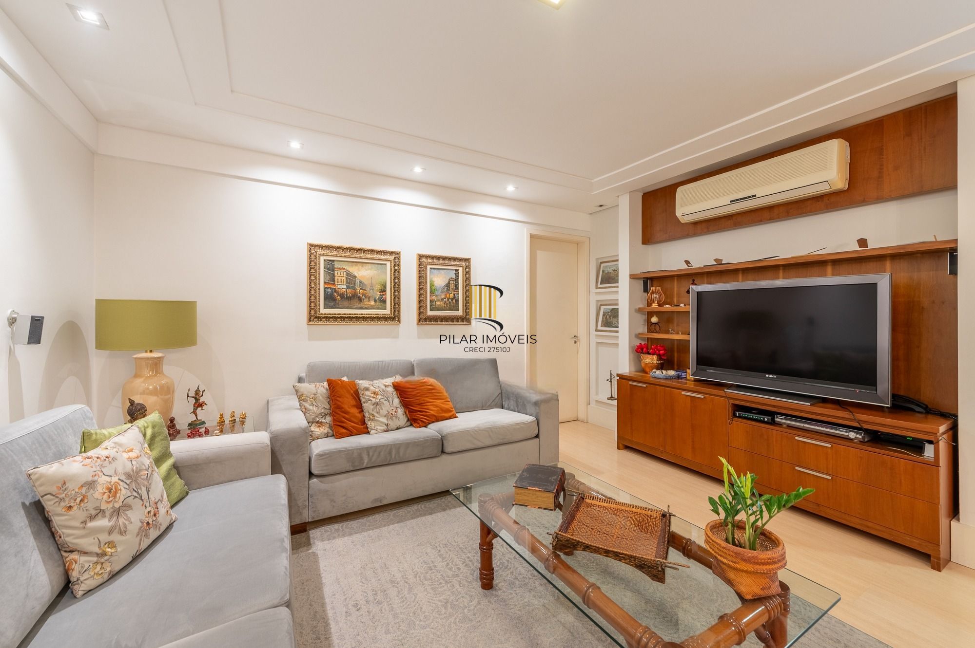 Apartamento com 124m² e 3 dormitórios, 1 suíte, 2 vagas no bairro Higienópolis