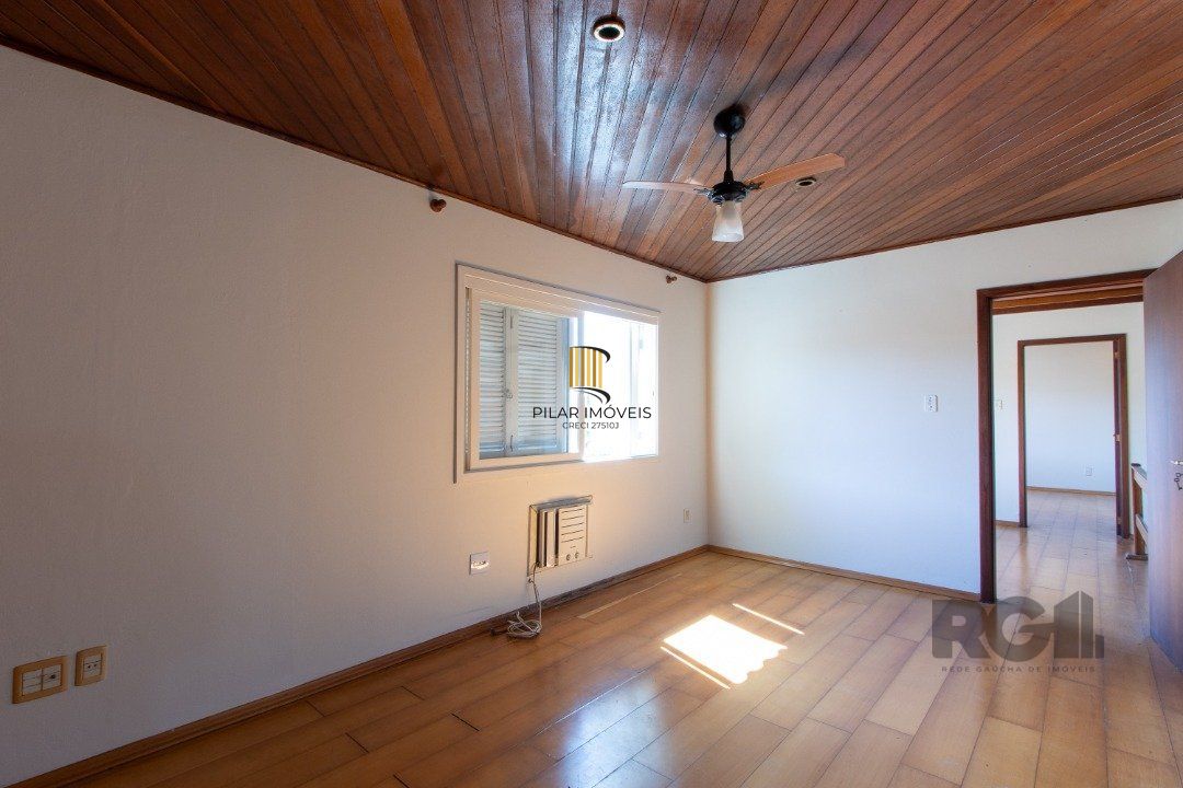 Casa 4 dormitórios no bairro Tristeza