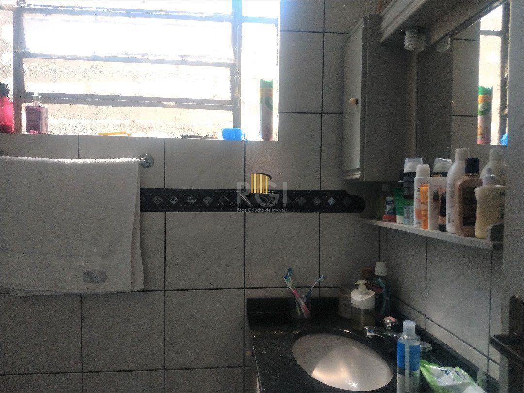 Casa para Venda - 84.96m², 3 dormitórios, 6 vagas - Camaquã