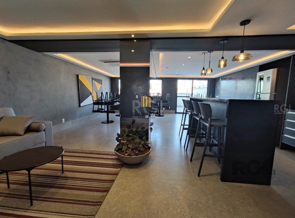 Apartamento 3 dormitórios no bairro Farroupilha
