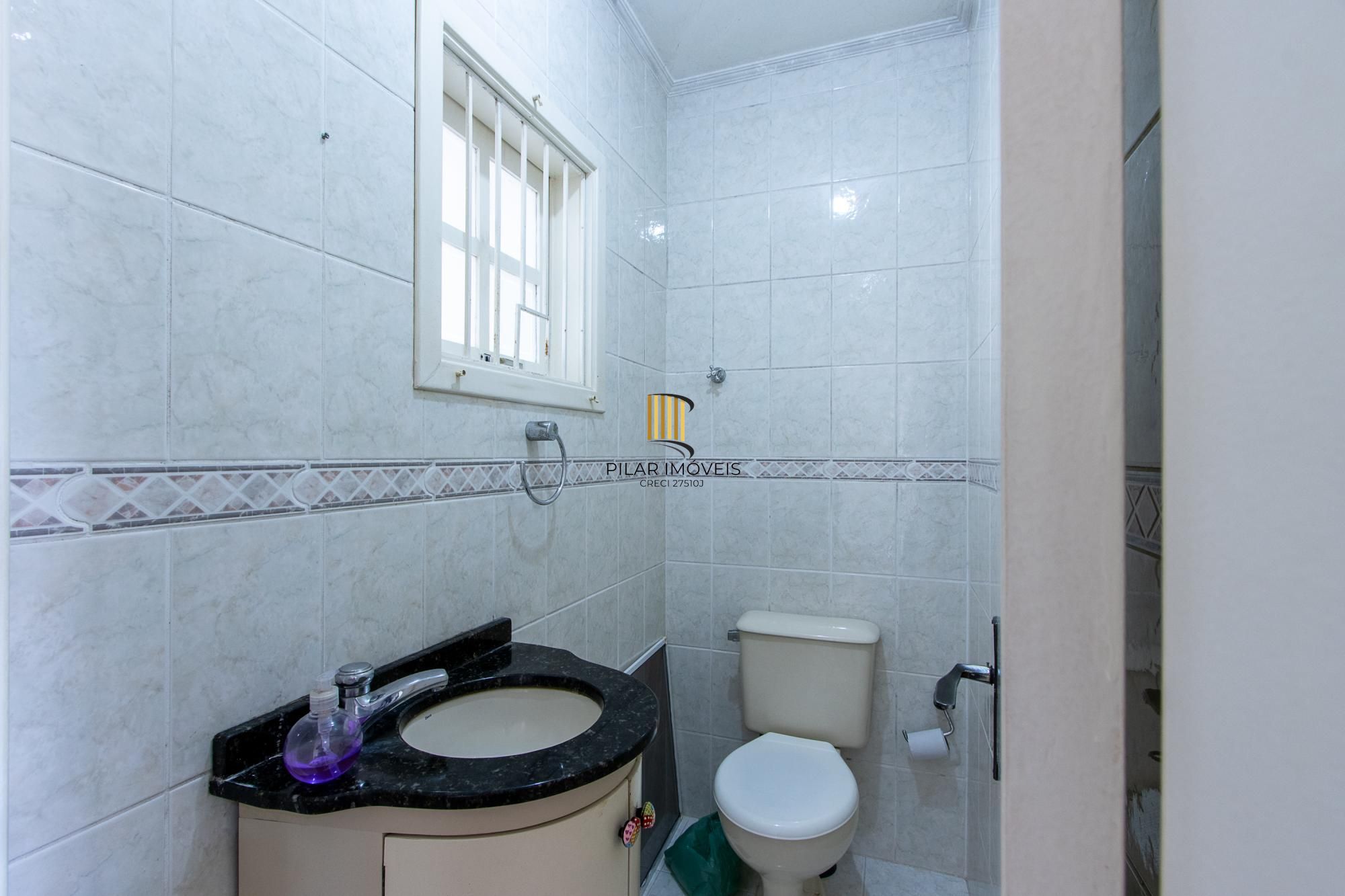 Casa à venda no Altos do Ipê no Bairro Espirito Santo.