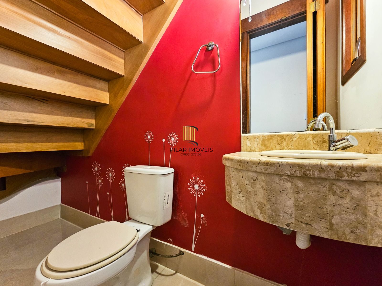 Casa 3 dormitórios no bairro Tristeza