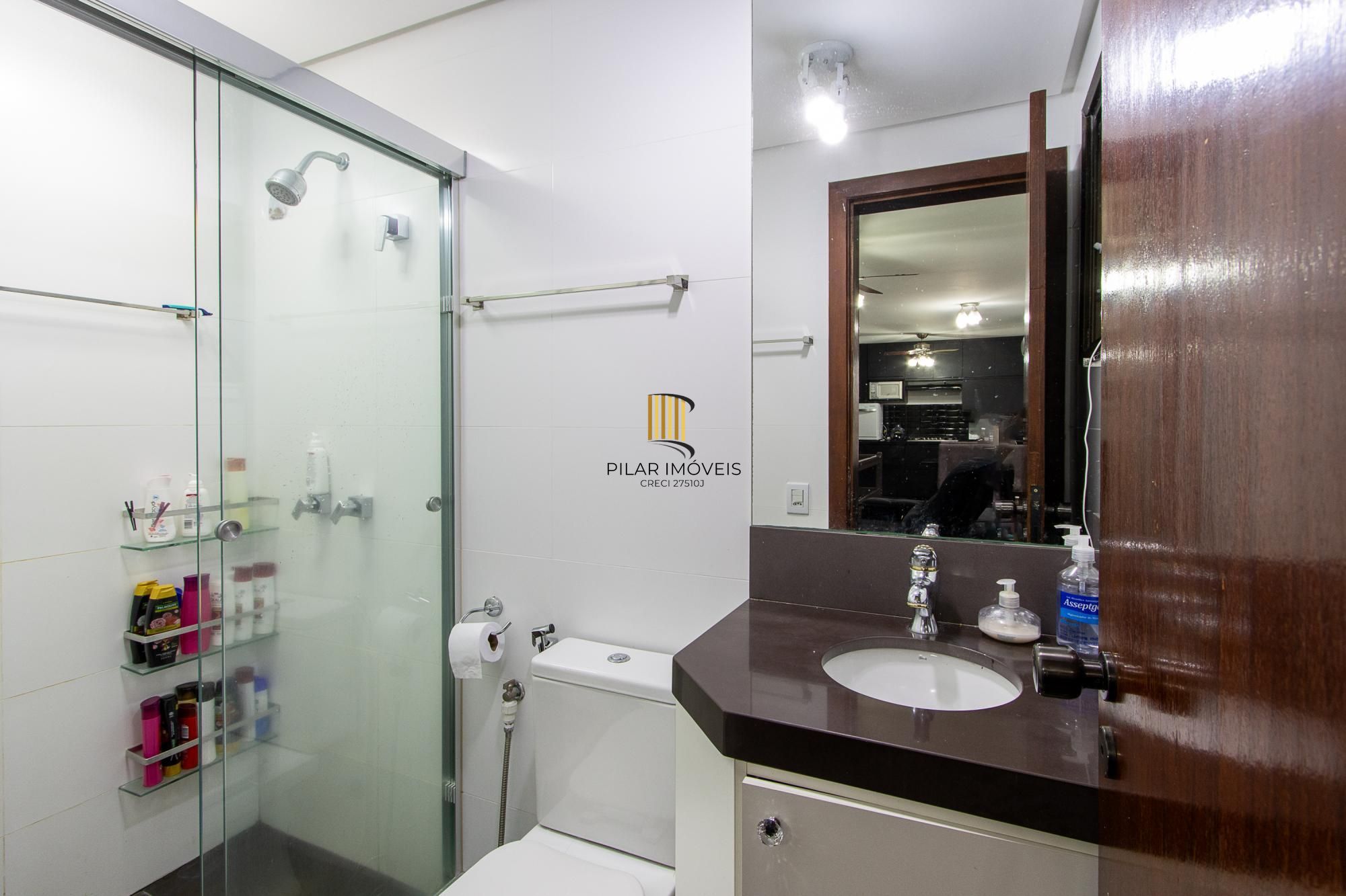 Cobertura no Menino Deus com vista espetacular