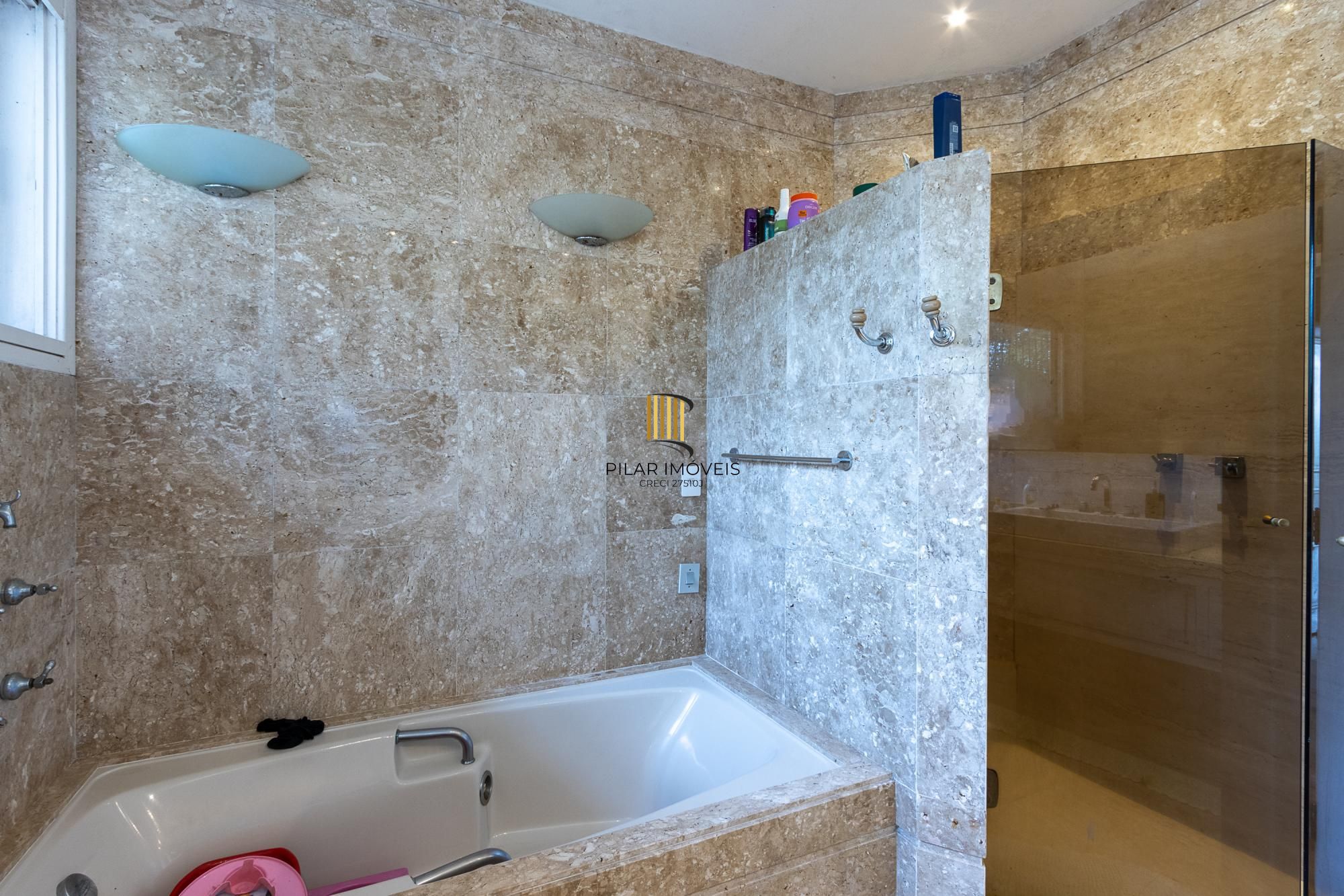 Casa 4 dormitórios no bairro Vila Conceição