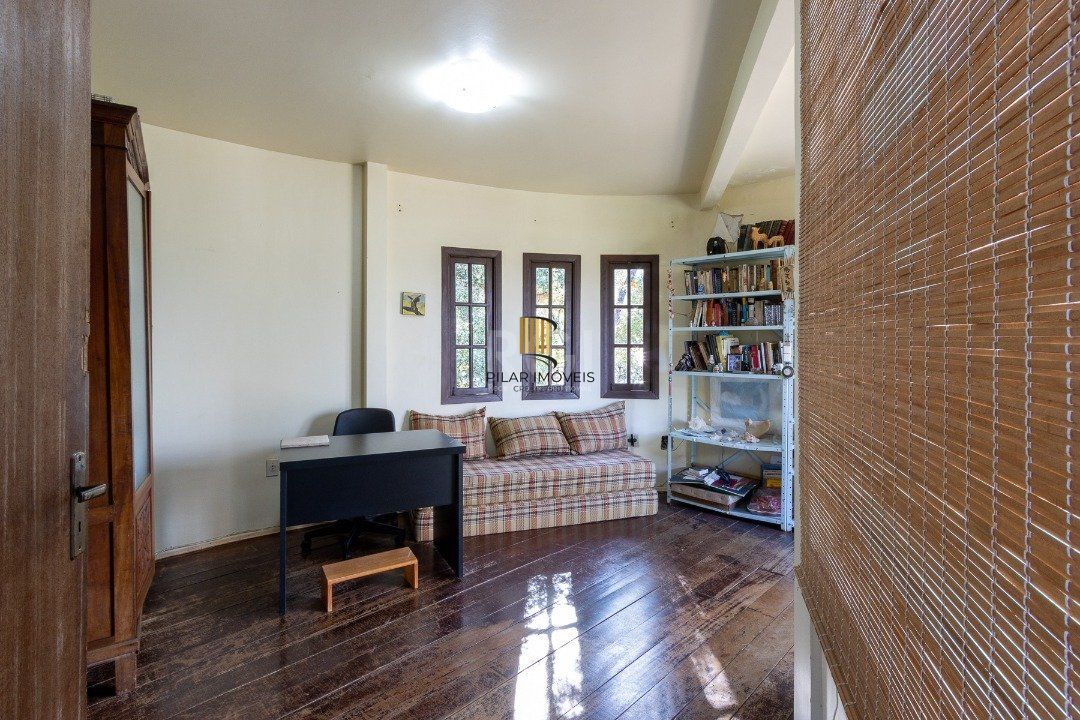 Casa 3 dormitórios no bairro Belém Novo