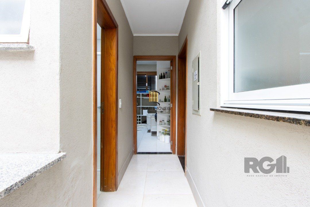Casa 4 dormitórios no bairro Cristal