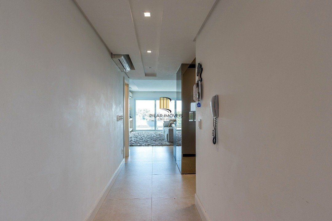 Cobertura para Venda - 319.17m², 3 dormitórios, sendo 3 suites, 4 vagas - Cristal