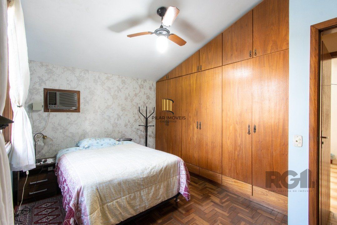Casa 4 dormitórios no bairro Cristal