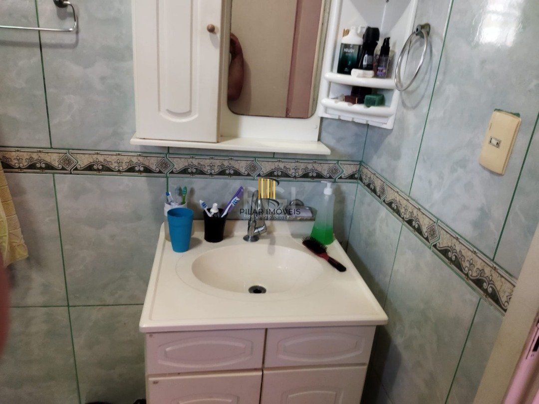 Casa para Venda - 450m², 5 dormitórios, sendo 1 suites, Cristal