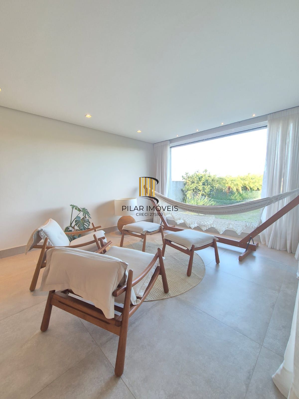 Casa de Condomínio 3 dormitórios no bairro Belém Novo