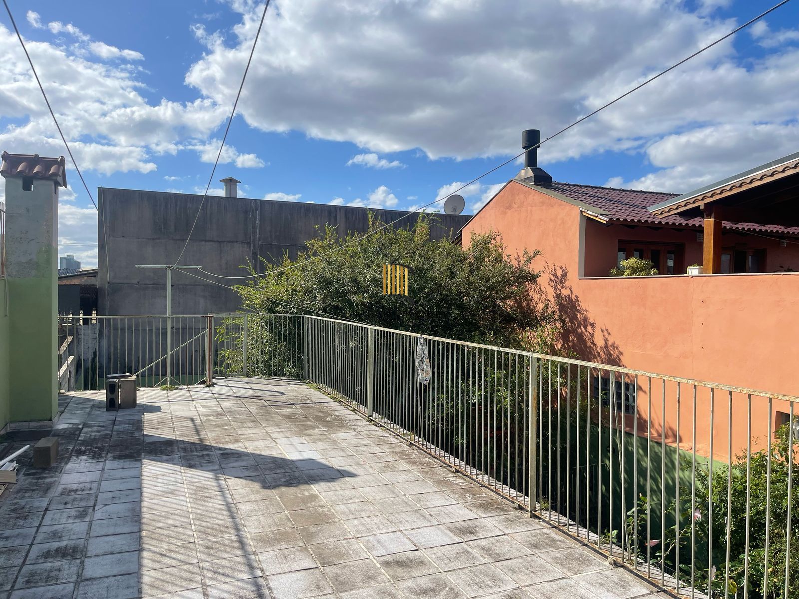 **Casa Residencial à Venda em Porto Alegre, Rio Grande do Sul**