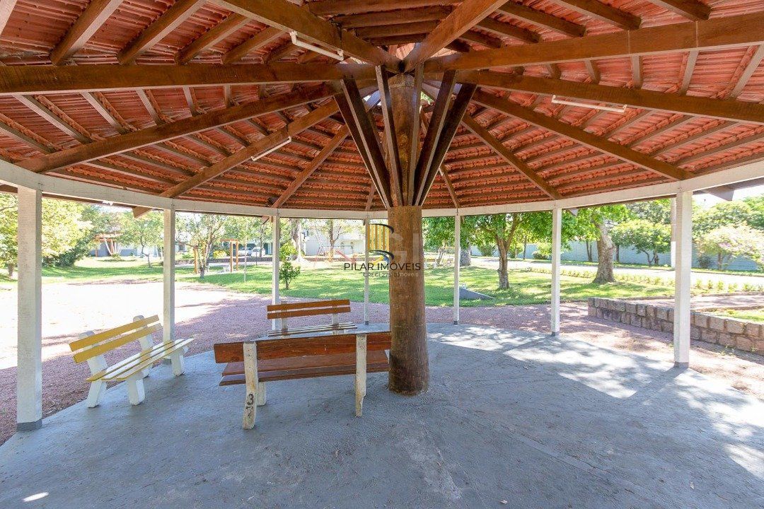 Casa Condominio para Venda - 300m², 4 dormitórios, sendo 2 suites, 2 vagas - Ipanema