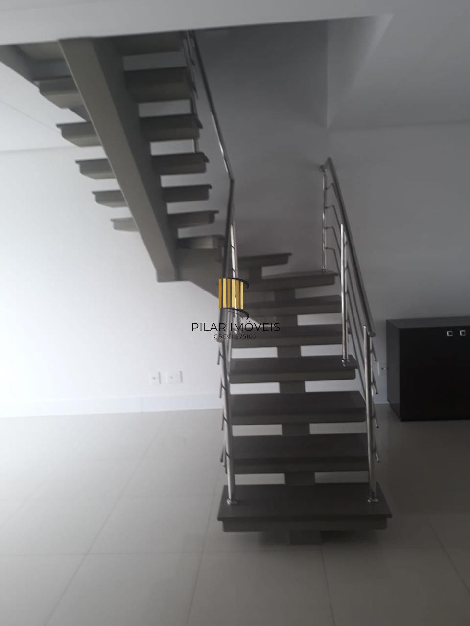 Casa de Condomínio 3 dormitórios no bairro Glória