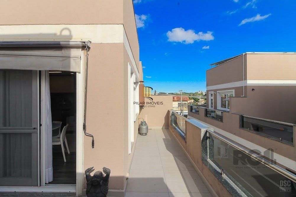 Casa em  condomínio 3 dormitórios na Av Otto Niemeier