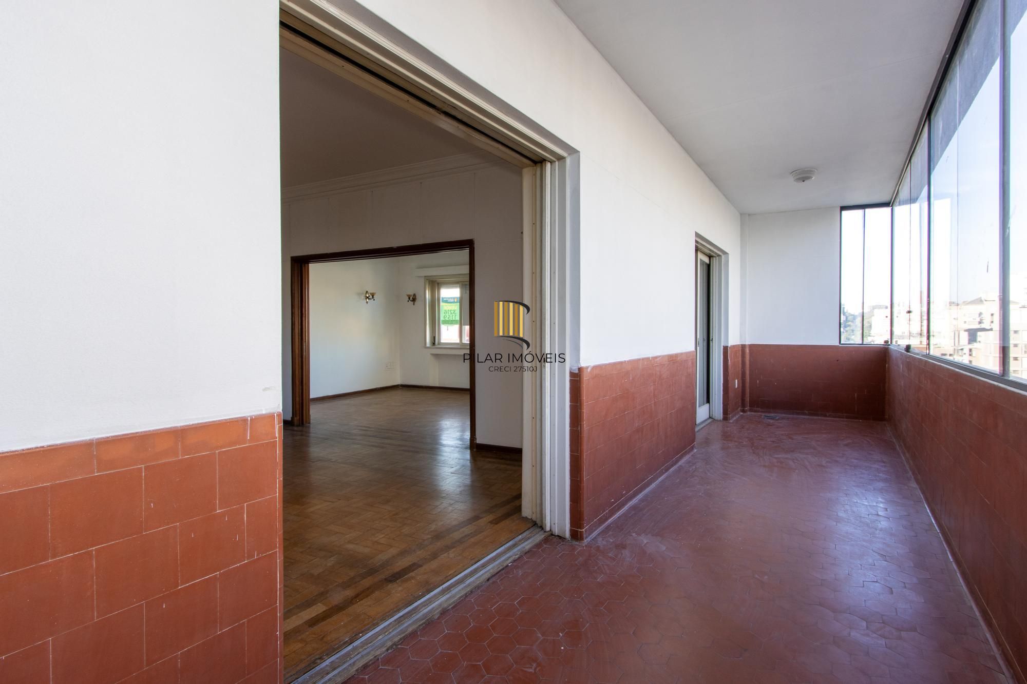 Apartamento para Venda - 238m², 3 dormitórios, sendo 1 suites, 1 vaga - Floresta