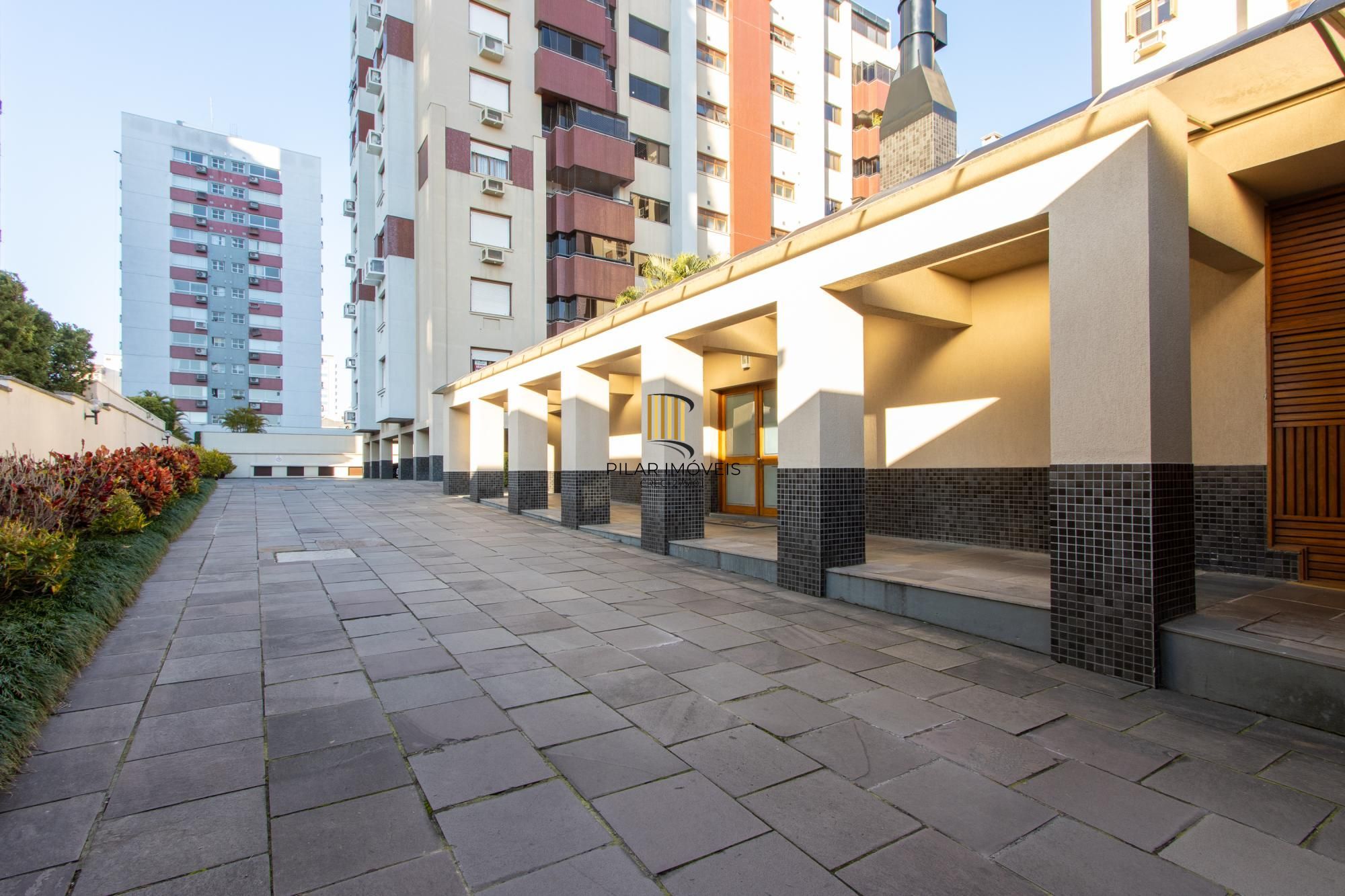Apartamento 3 dormitórios no bairro Menino Deus