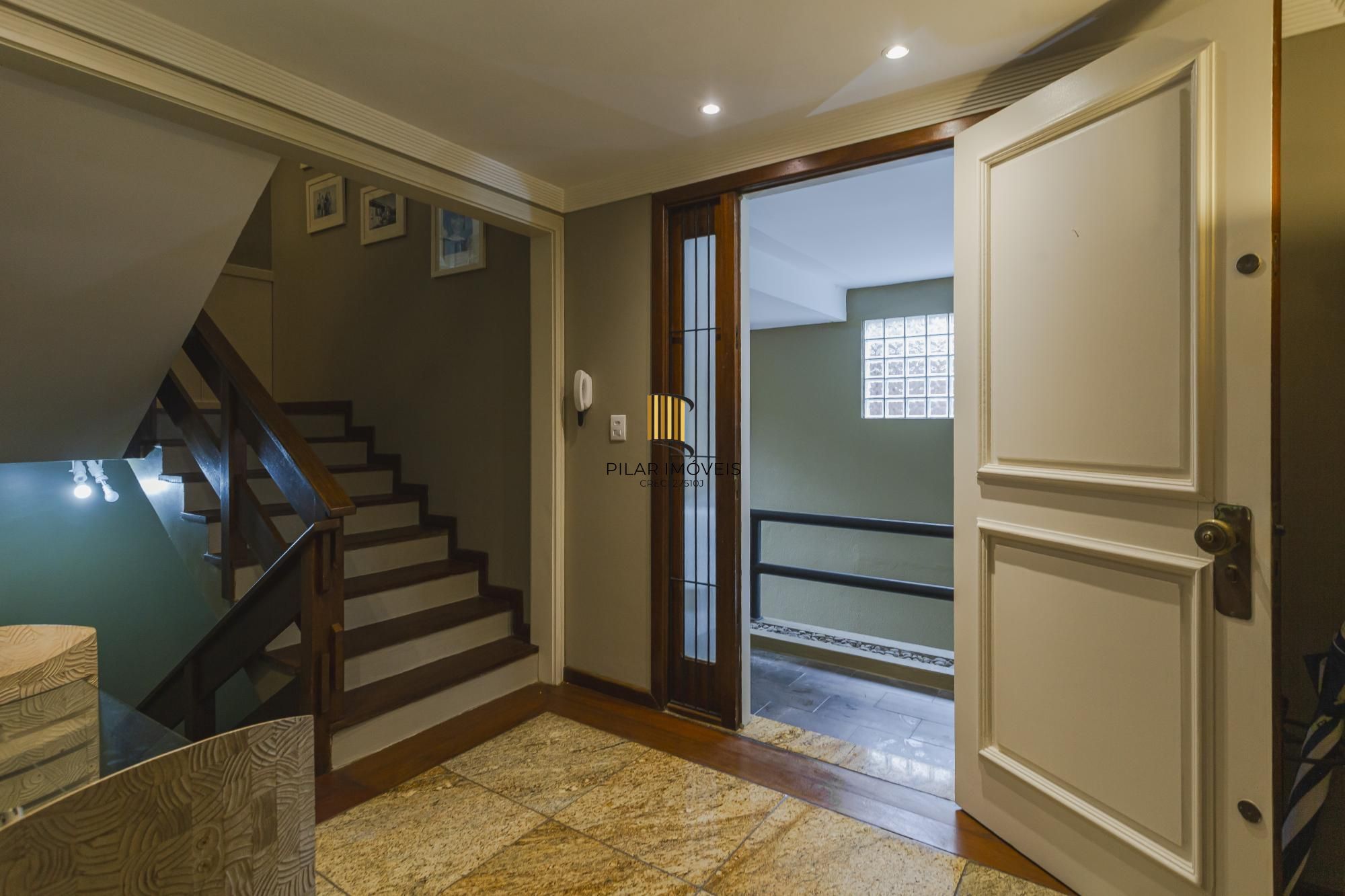 Casa semi-mobiliada na Vila Assunção com vista deslumbrante para o Guaíba e Veleiros do Sul
