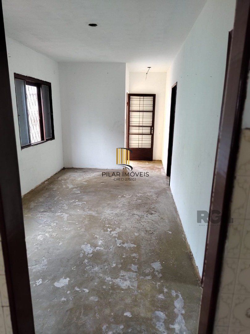 Casa para Venda - 247.37m², 4 dormitórios, 4 vagas - Partenon
