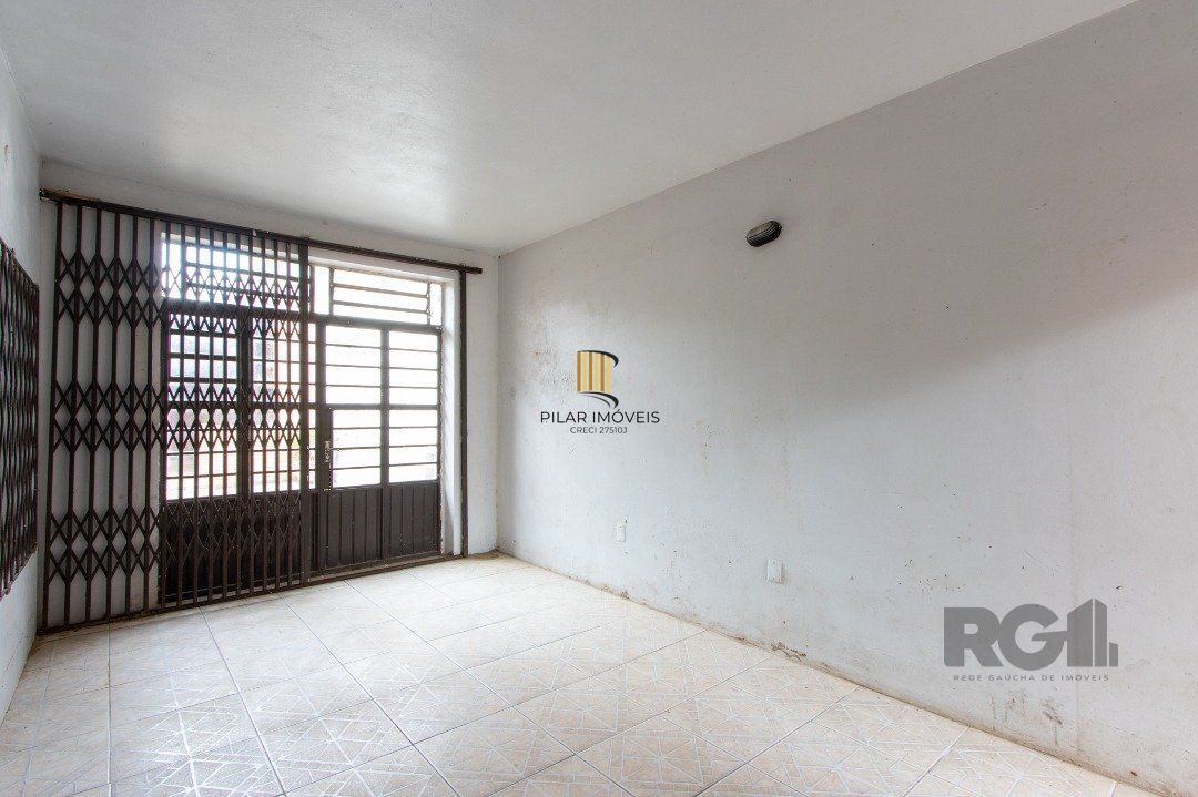 Casa para Venda - 205.5m², 3 dormitórios, sendo 2 suites, 3 vagas - Vila Nova