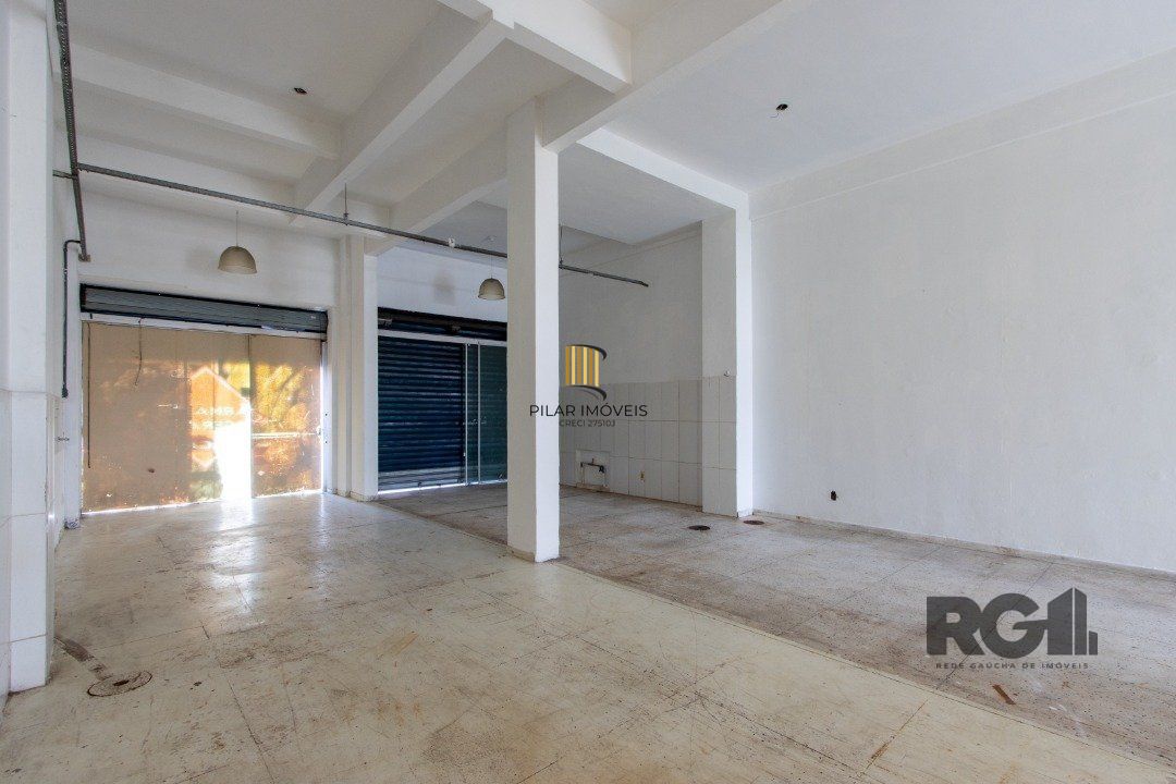 Loja para venda no bairro São João, com 160,50 m², 02 banheiros