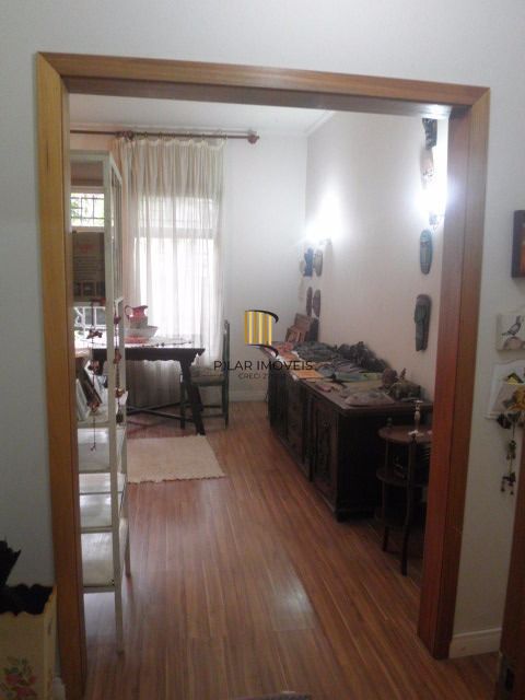 Casa para Venda - 330m², 4 dormitórios, Menino Deus