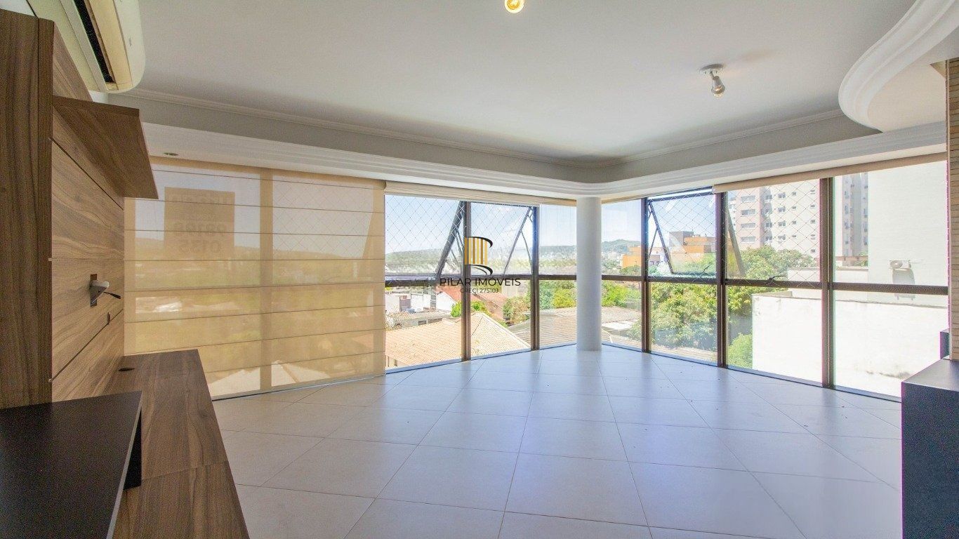 Vista Panorâmica, 3 Dormitórios com Suíte e 2 Vagas no Petrópolis