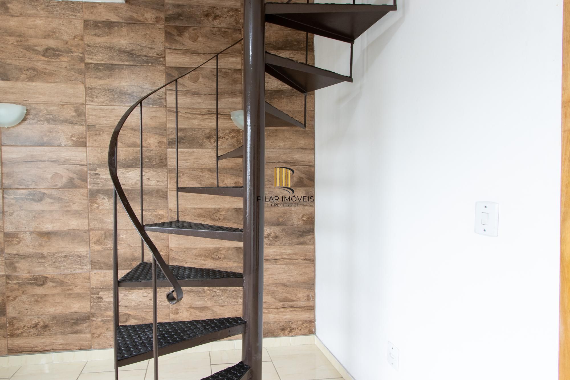 Casa 6 dormitórios no bairro Santa Tereza