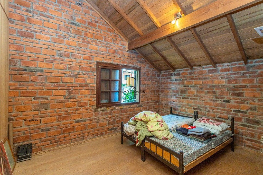 Casa 4 dormitórios, Altos da Vila Nova, Zona Sul, Porto Alegre.