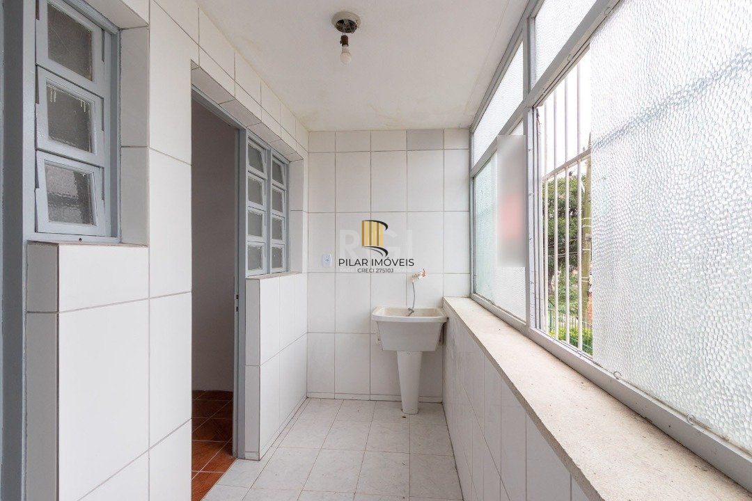 Apartamento para Venda - 99.9m², 2 dormitórios, sendo 1 suites, 1 vaga - Cristal