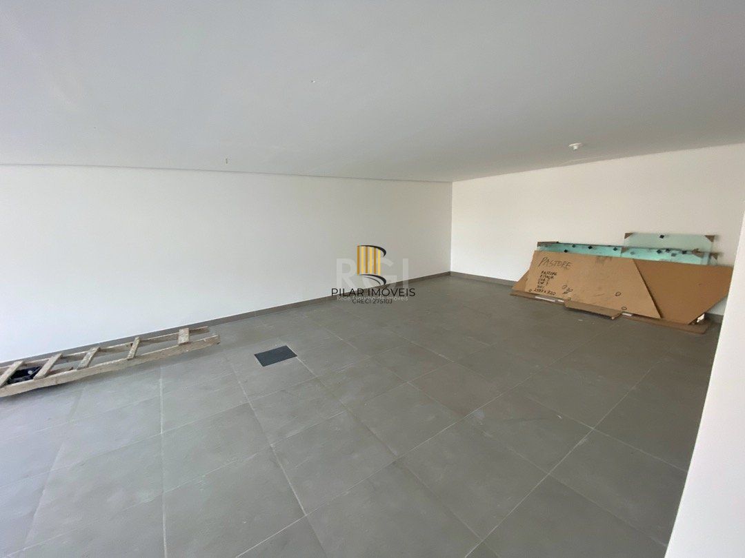 Casa para Venda - 270m², 3 dormitórios, sendo 3 suites, 4 vagas - Vila Assunção