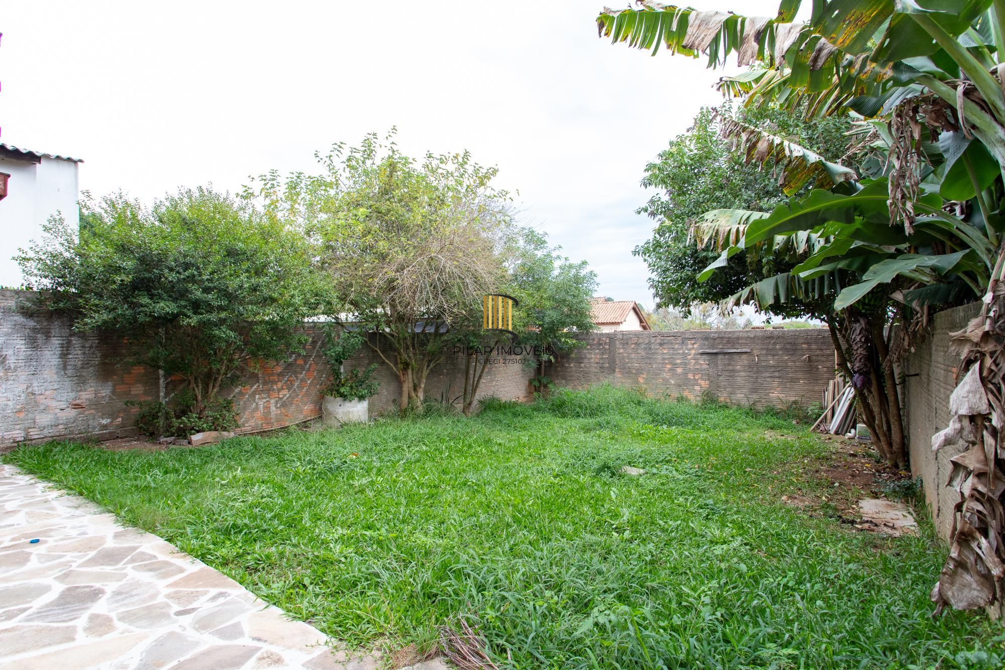 Casa 2 dormitórios no bairro Vila Nova