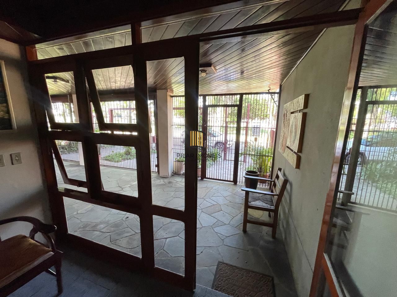 Apartamento com 02 dormitórios, 01 suíte, 74,53m2 privativos e 02 vagas de garagem cobertas!