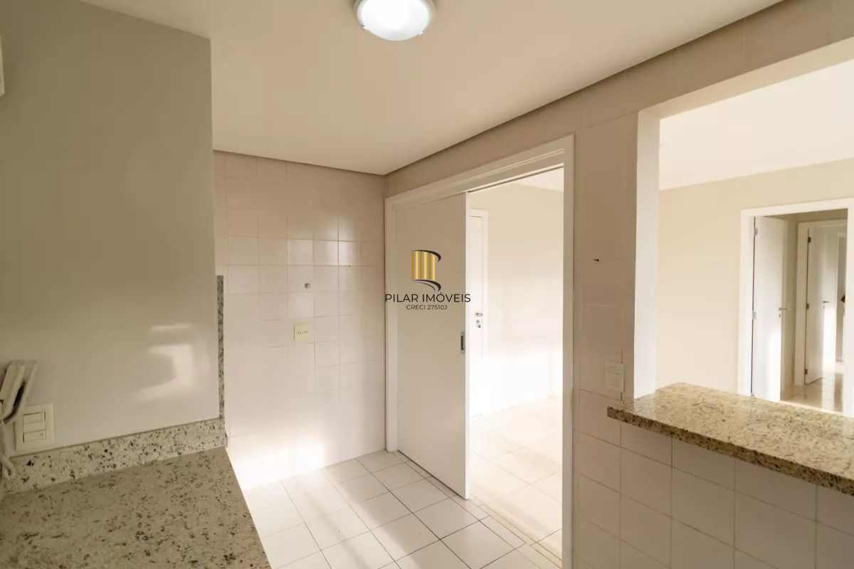 Apartamento à venda com 70m², 2 quartos e 1 vaga no bairro Jardim Botânico