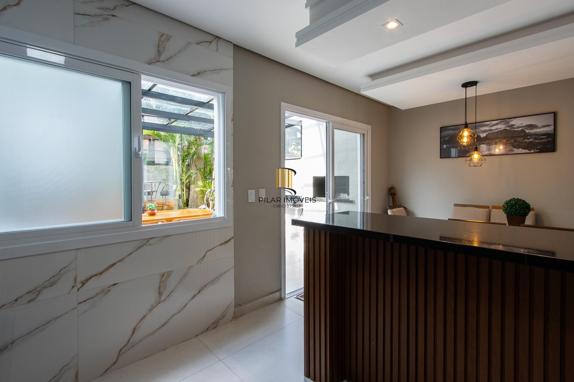 Casa Condominio 2 Dormitório(s) Bairro Hípica