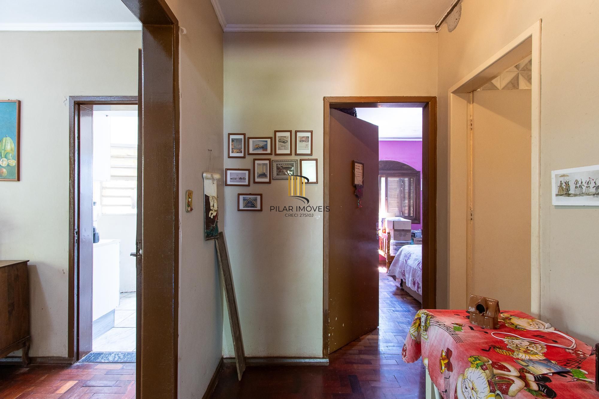 Casa 3 dormitórios no bairro Pitinga