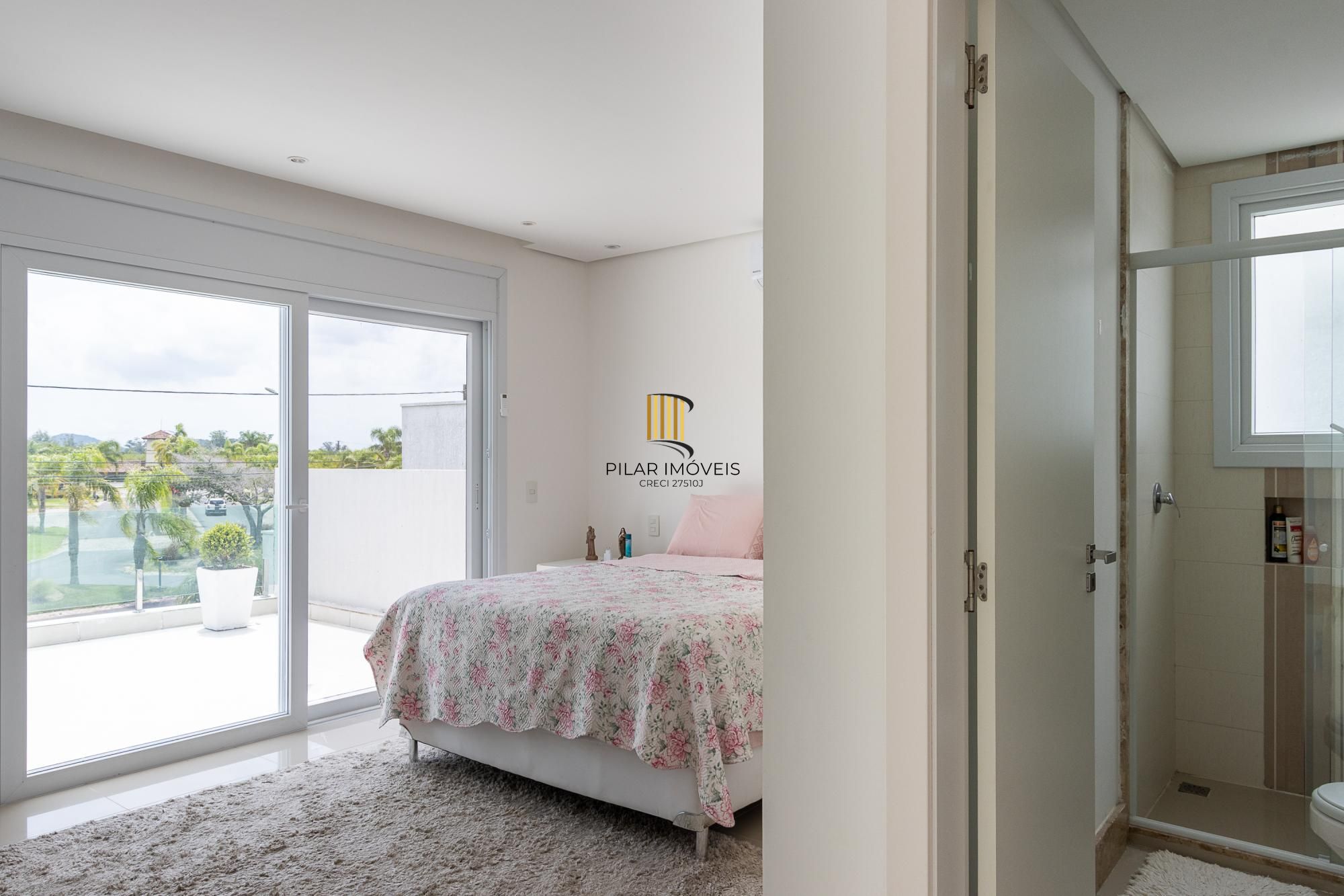 Excelente Casa à Venda no Condomínio Terra Ville