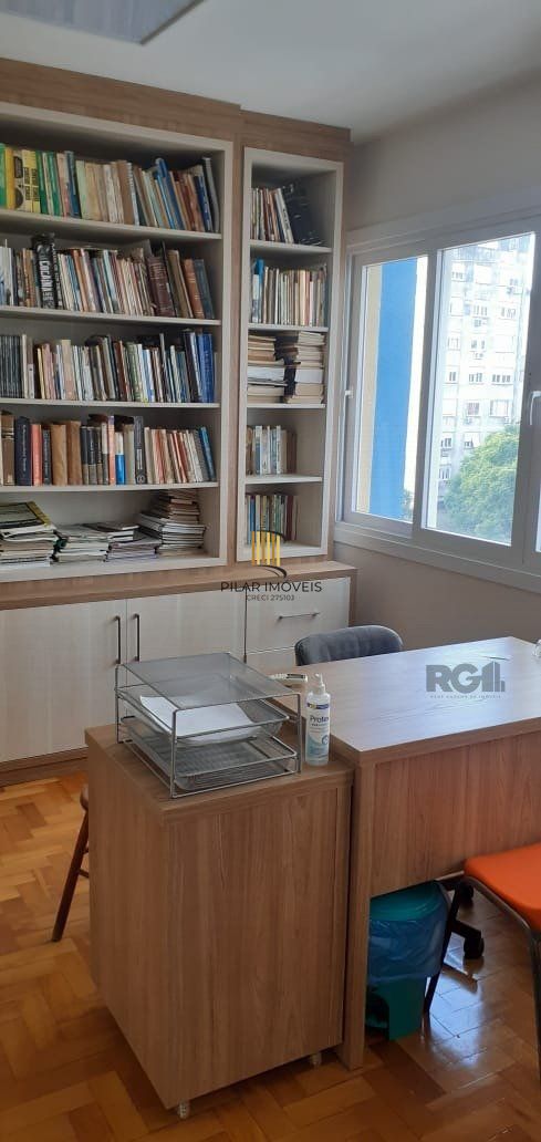 Excelente sala comercial no Centro/Indepêndencia com area privativa de 31m²