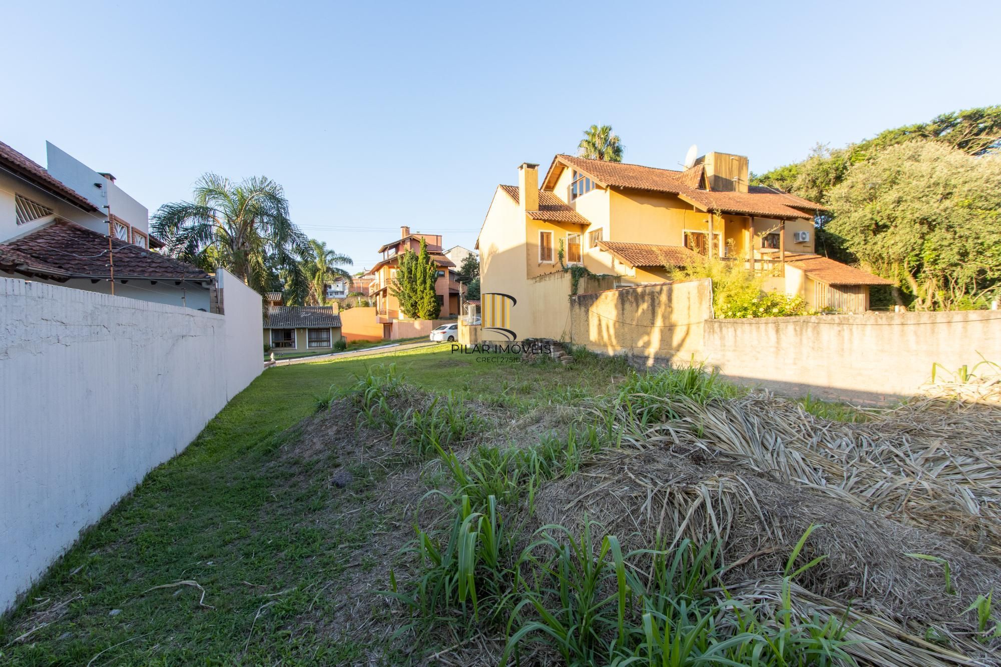 Ótimo terreno 359 m2 pronto para construir