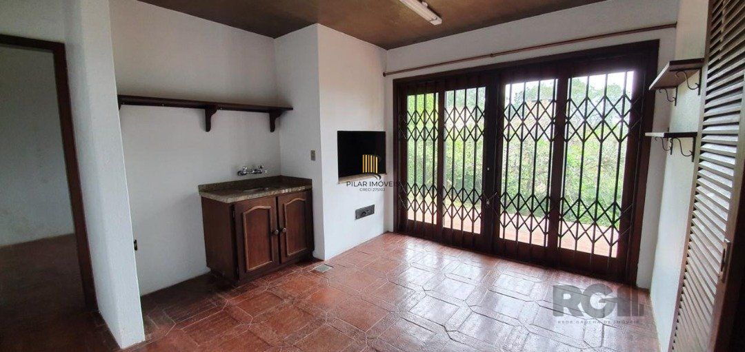 Casa 3 dormitórios no bairro Teresópolis