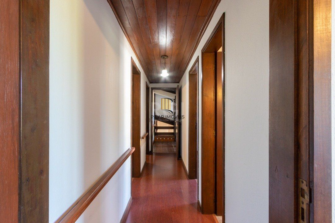 Casa para Venda - 357.28m², 4 dormitórios, sendo 1 suites, 4 vagas - Jardim Isabel