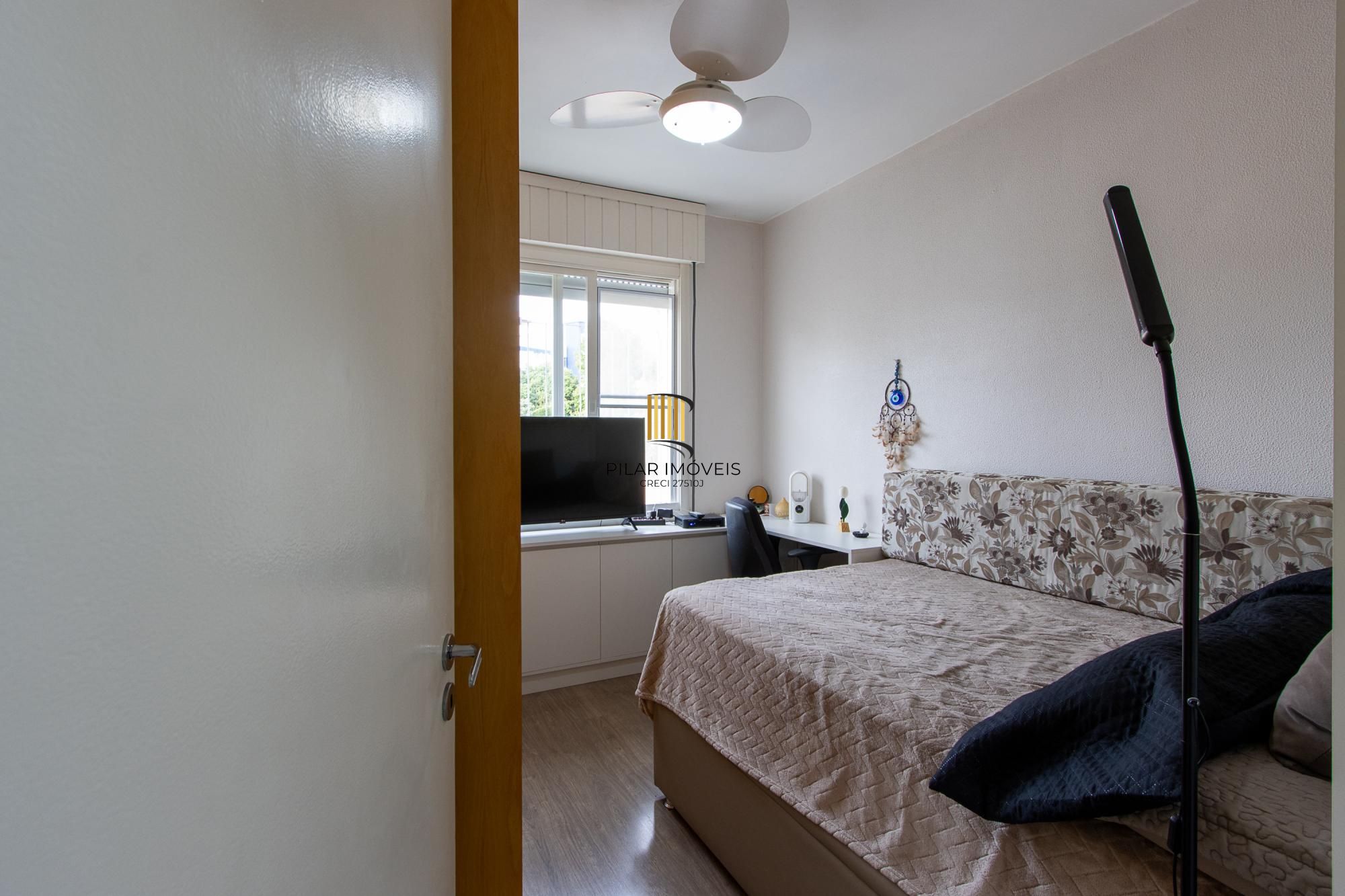 Apartamento 2 dormitórios  I Vaga  de garagem- bairro Tristeza