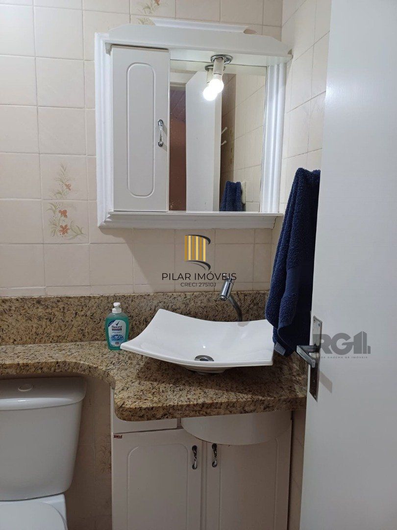 Casa de Condomínio 2 dormitórios no bairro Capão Novo