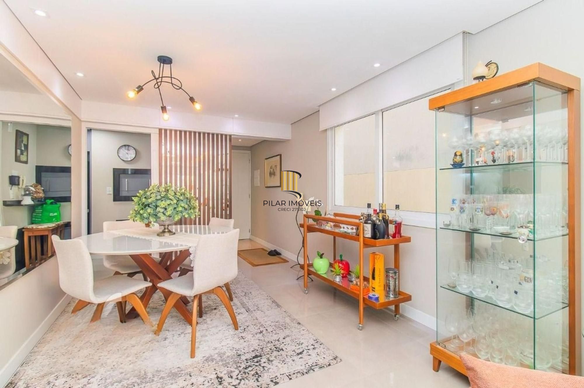 Apartamento com 83m² e 2 dormitórios, 2 suítes, 3 vagas no bairro Petrópolis - Pilar Imóveis
