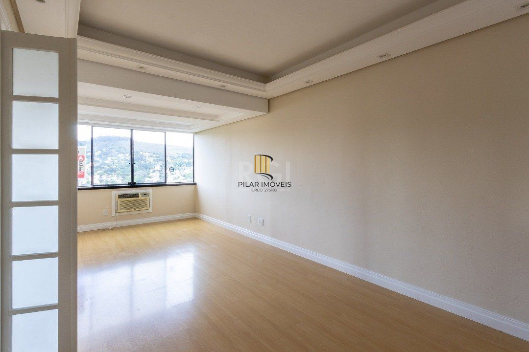 Apartamento no último andar com vista panorâmica, 2 dormitórios e até 4 vagas de garagem - Bairro Teresópolis, Zona Sul de Porto Alegre