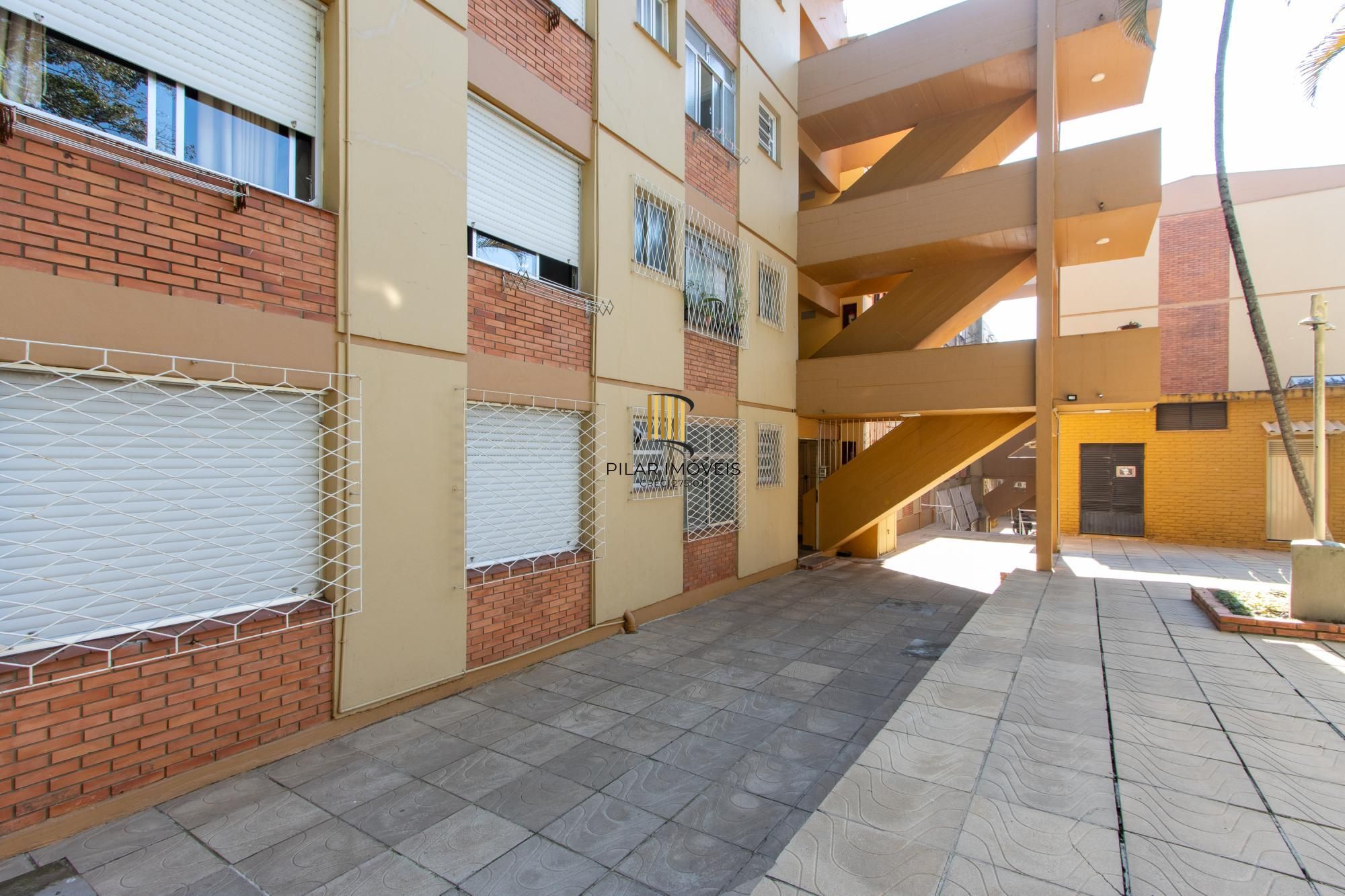 Apartamento para Venda - 76m², 3 dormitórios, Cristal