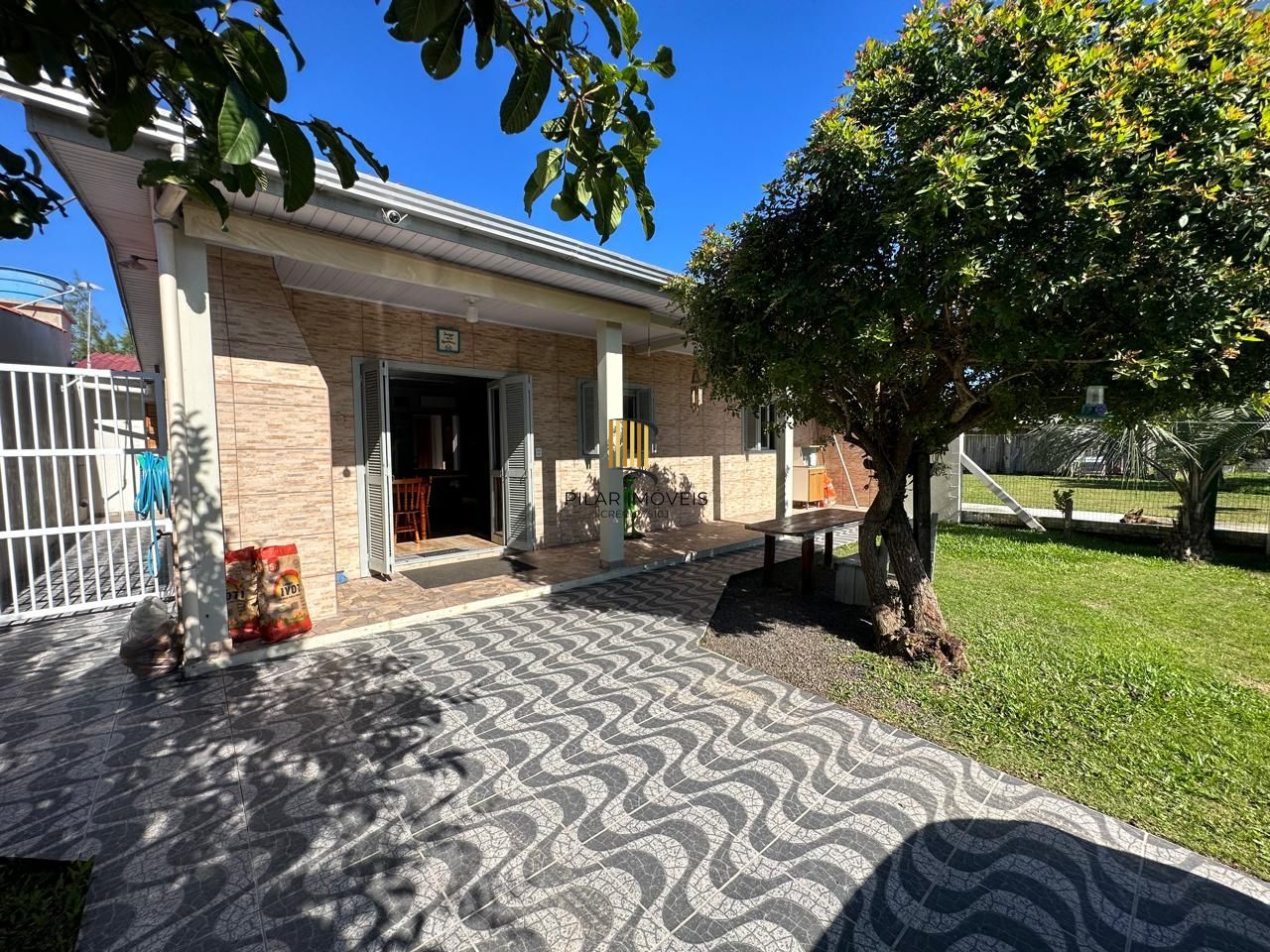 CASA REFORMADA , 4 DORMITORIOS , CHURRASQUEIRA , DESOCUPADA