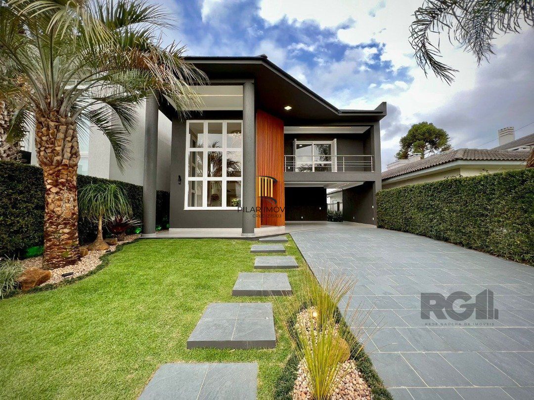 CASA EM CONDOMÍNIO