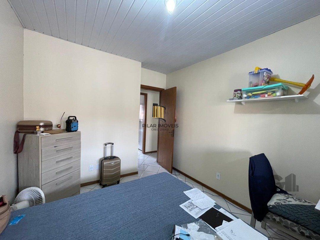 Casa 2 dormitórios no bairro Hípica